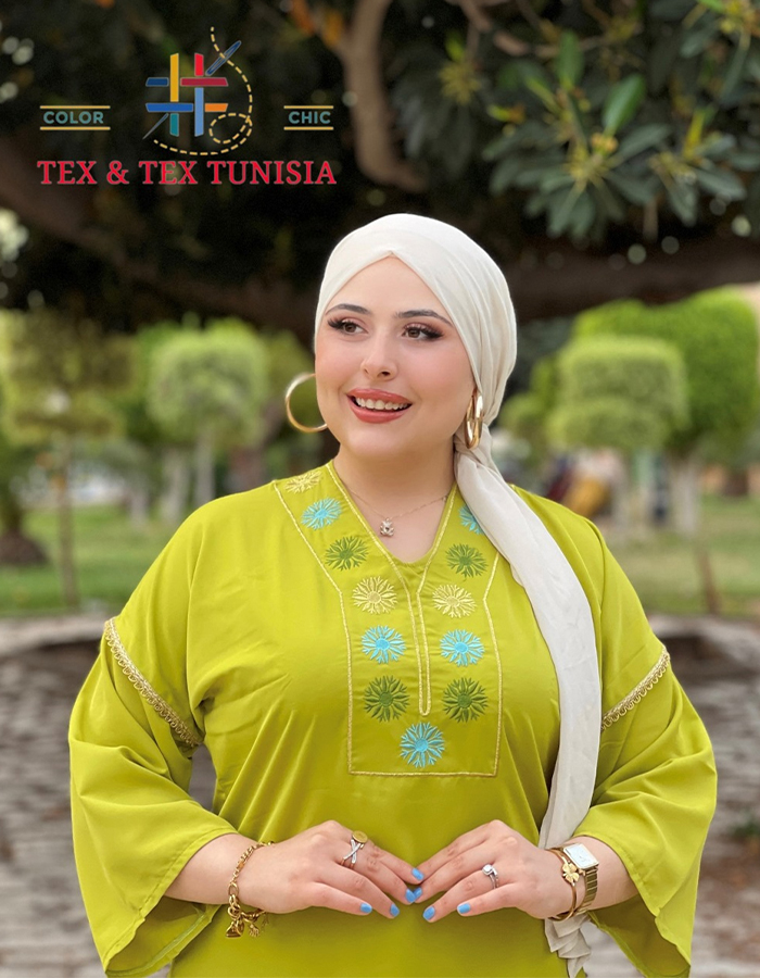 Jebba-fashion-printemps-ete-2025-Jebba-Chams-en-Crepe-haut-de-gamme-en-broderie-motif-chams-sur-la-poitrine-en-vert-anis-A